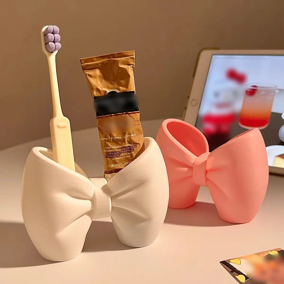 Freestanding Bow Plastic Toothbrush Holder Cute Multifunctional Pen Holder No Installation Bathroom Bedroom Desktop Storage Rack