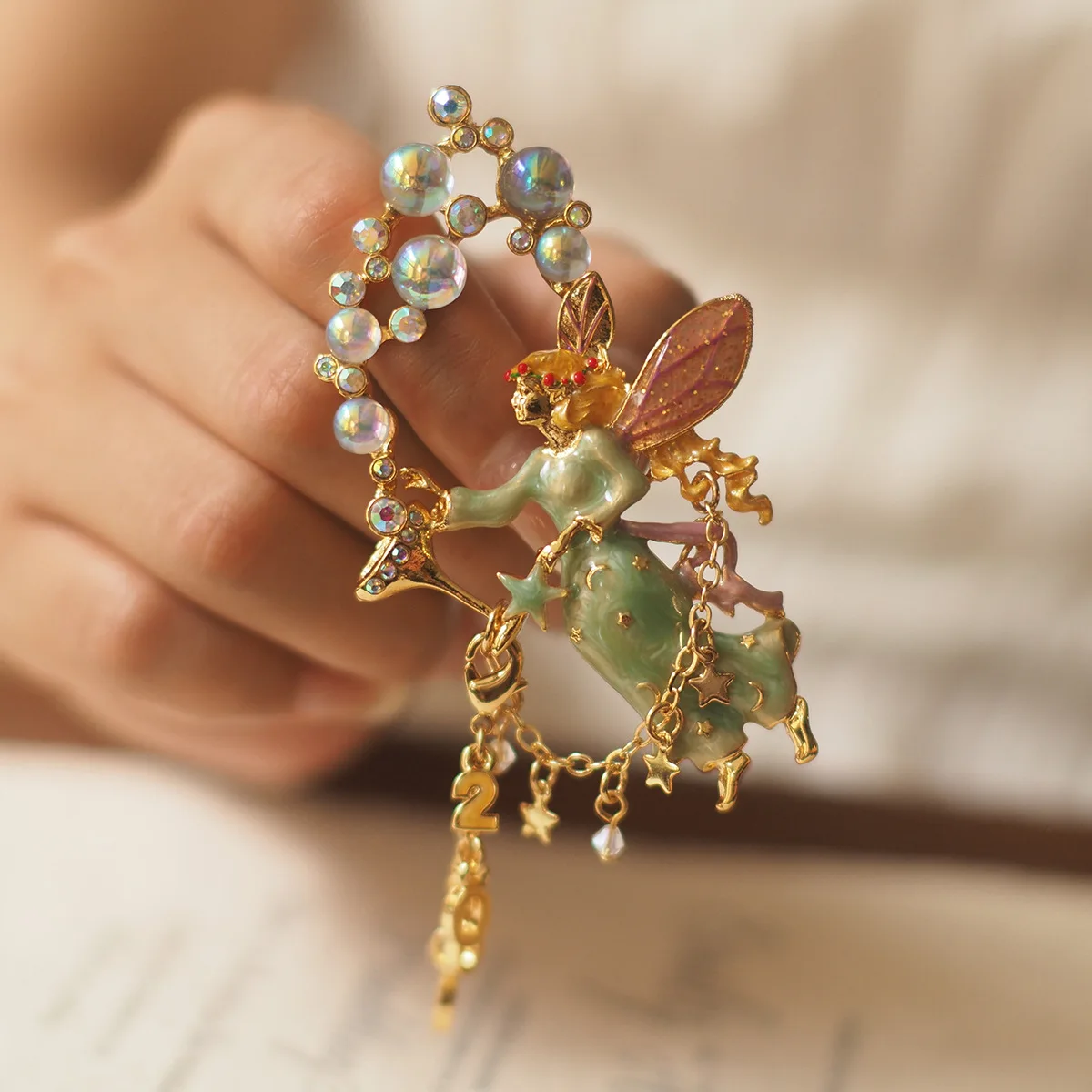Bubble Fantasy Angel-Cup Enamel Brooch - Handcrafted Embossed Geometric Stars, Vintage Fairy-Tale Inspired Floral Pin