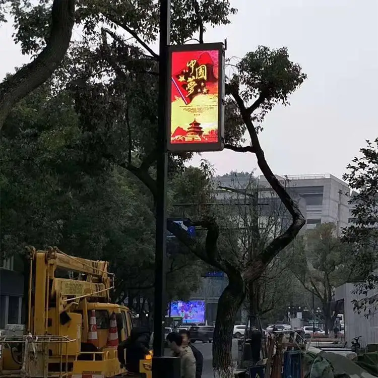 Outdoor P4 P5 P6 P8 P10 Series Pole Light Box Street Lighting Advertising Sign Led Digital Screen