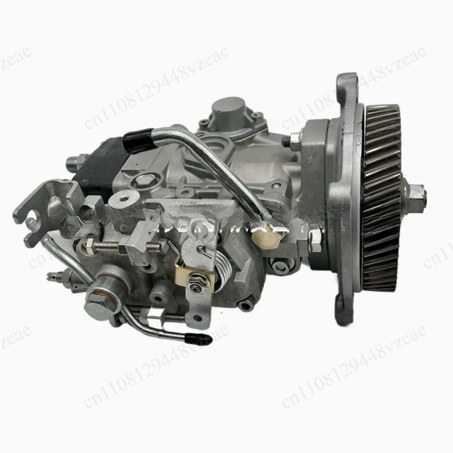 ME190711 V68 V78 4M41 engine diesel pump for pajieluoME204338 oil pump