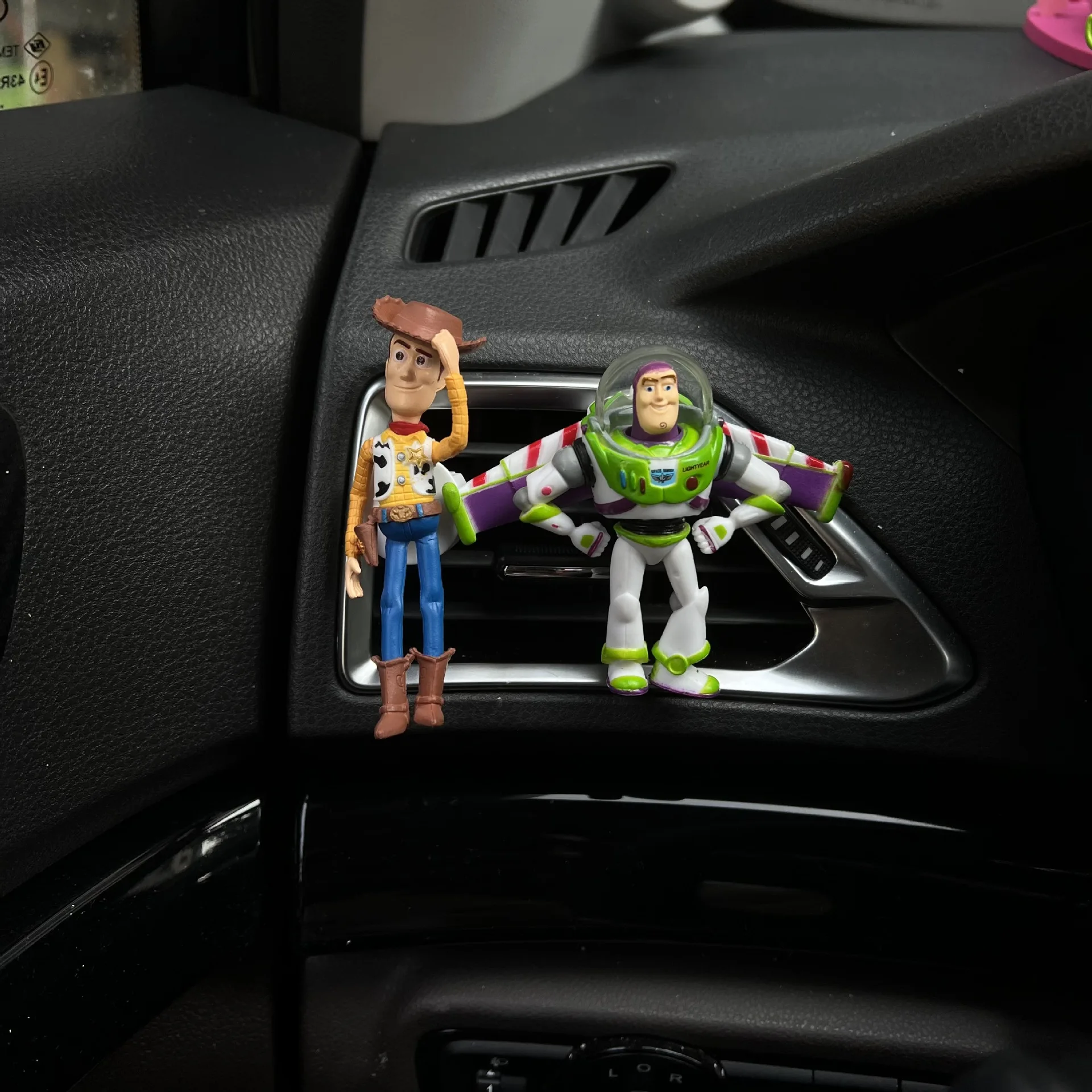 Car Aromatherapy Toy Story Buzz Lightyear Interior Decoration Automobile Air Conditioning Outlet Decoration Pendant Toy Figures