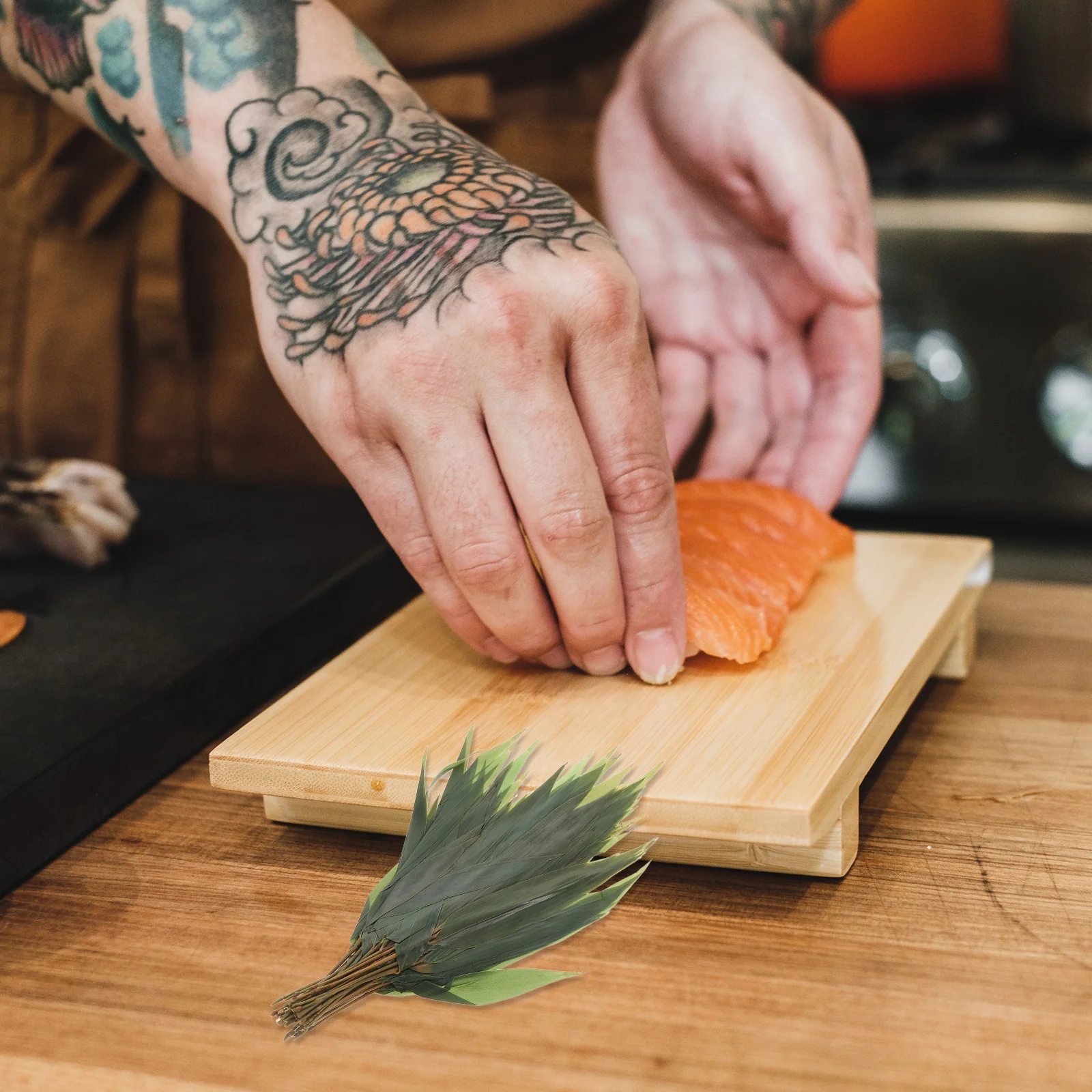 

Sushi Decorative Leaves Sashimi Platter Decoration Faux Leaf Ornaments Japanese Food Decor Lightweight Baking Wrapping