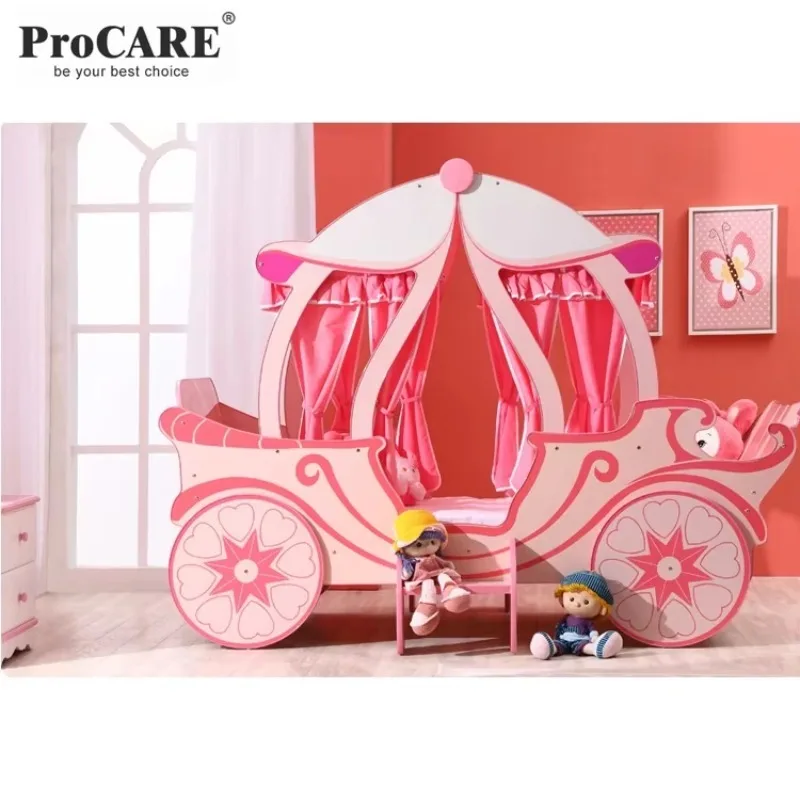 سرير أطفال لطيف وفريد من نوعه بتصميم كرتوني خرافي وردي اللون على شكل يقطين الأميرة