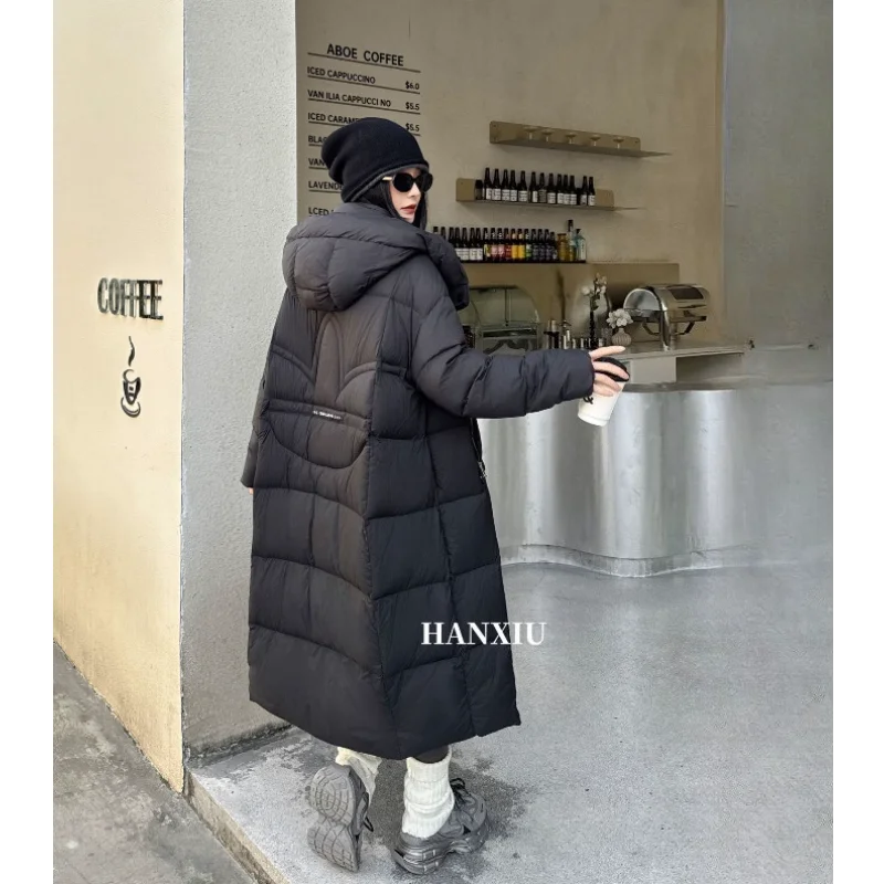 Piumino da donna Inverno 2025 Nuovo stile coreano di media lunghezza alla moda addensato Bestseller Cappotto oversize al ginocchio