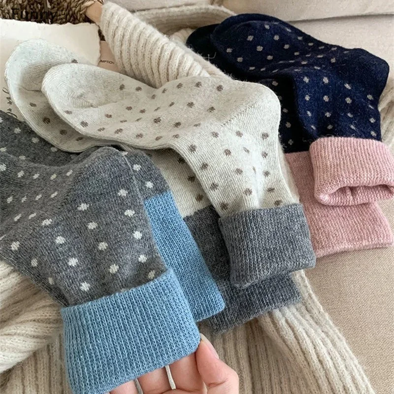 Black Polka Dot Socks Vintage Mid-tube Pile Socks Winter Thickened Warm Wool Matching Small Polka Dot Socks