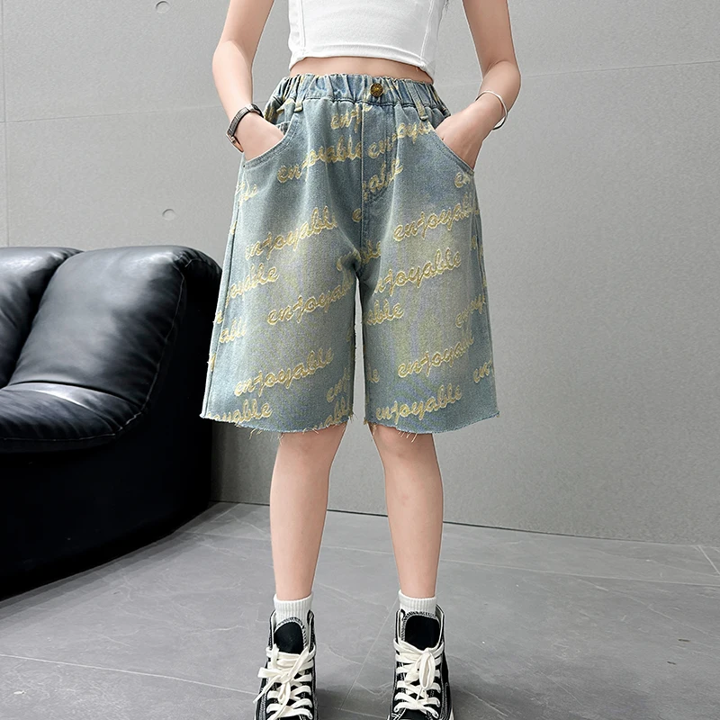 

2026 New Summer Children's Jeans Girls' Hollow Letter Denim Shorts Boys' Beach Sports Pants Mountaineering Pants