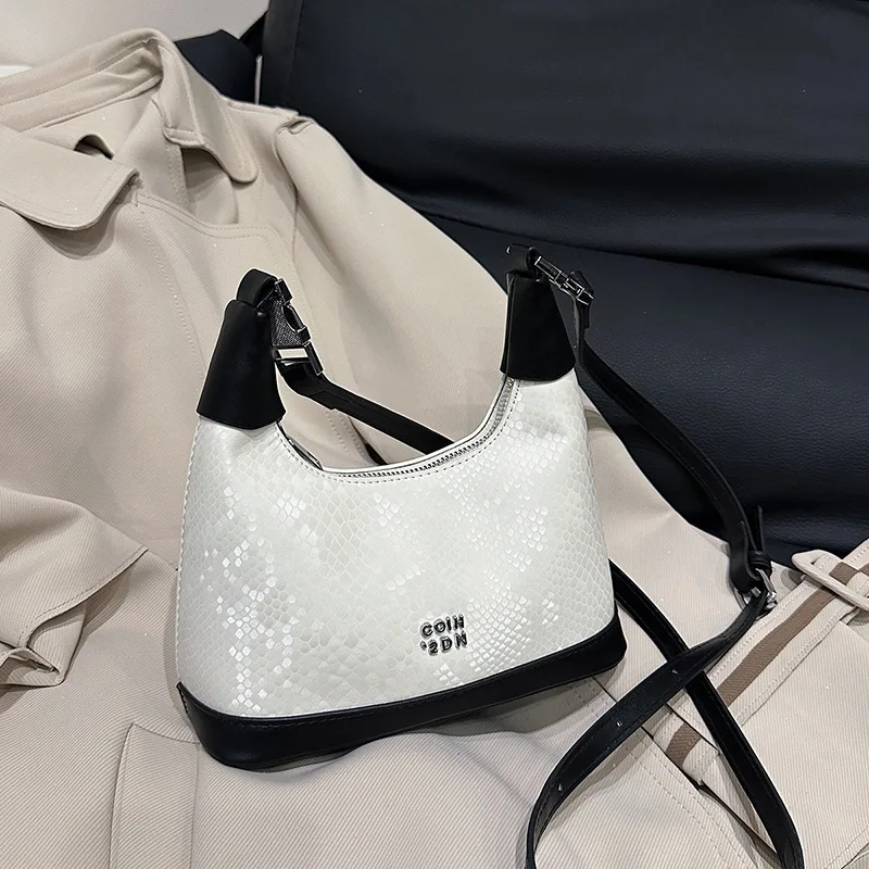 

Winter Hot-selling High-end Women's Fashion Handbag 2026 New Luxury Commuter Messenger Bag Trendy Designer Shoulder Bag