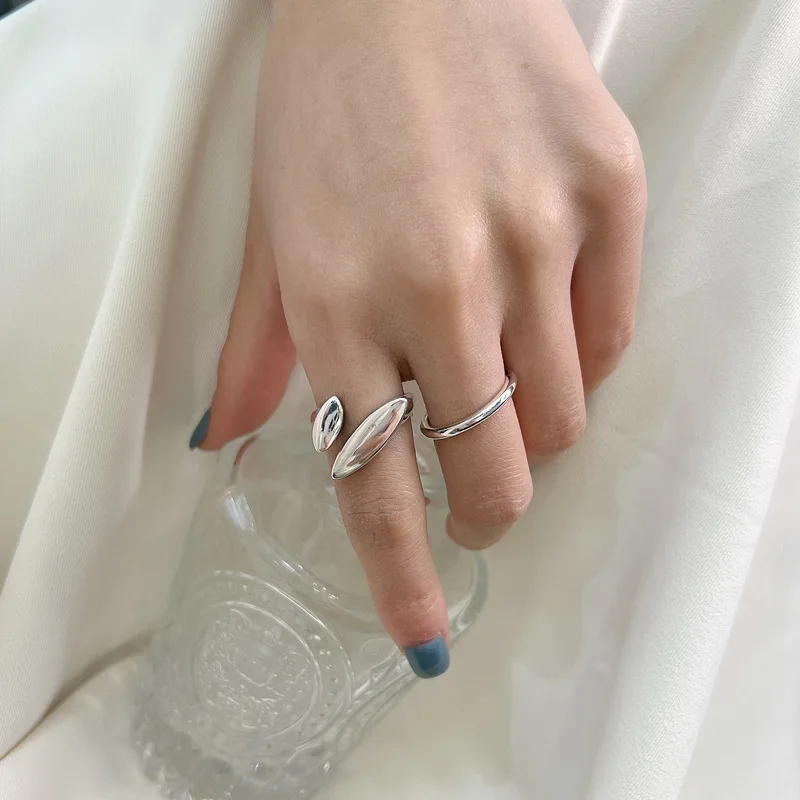 

Smooth S925 Sterling Silver Korean Simple Special Open Ring Wholesale