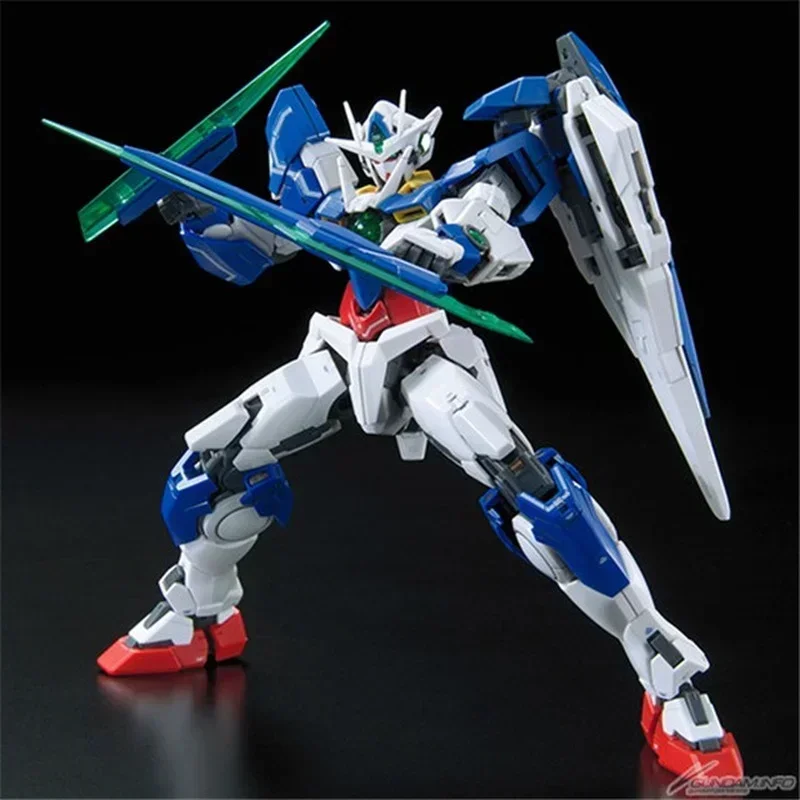 Em estoque bandai original anime gundam rg 1/144 00qan [t] montagem anime figura de ação modelo brinquedos coleção ornamentos crianças presentes