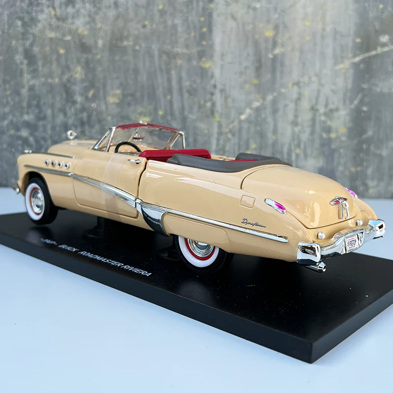 Dealer Edition Car Model,1:18 GM 1949 Buick Roadmaster Ribira,Diecast Model for Collections,Display and Gift for Friends