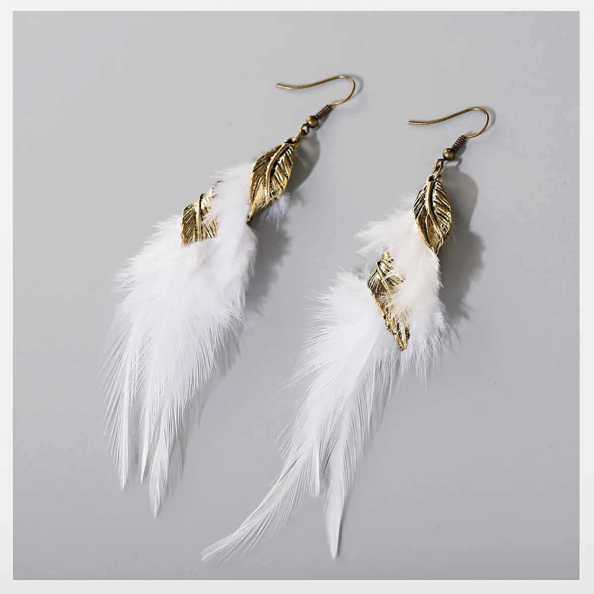 Boho Golden Leaf Feather Earrings for Women Kolczyki Vintage Long Tassel Feather Plush Earrings Charm Banquet Party Jewelry