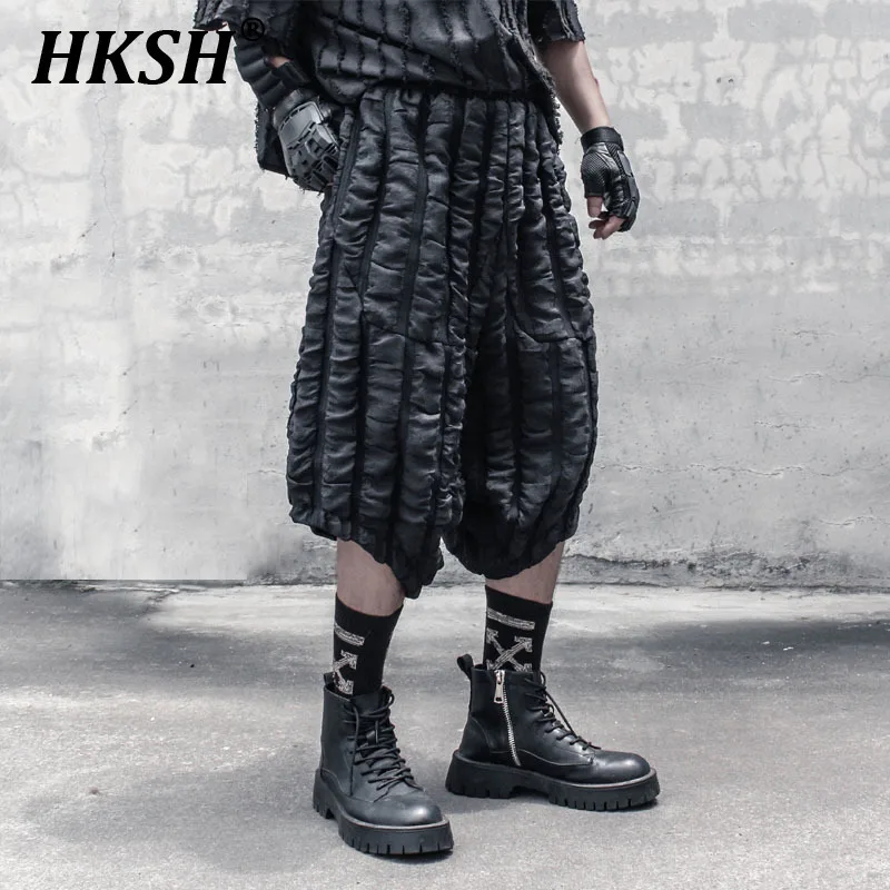 HKSH Summer New Men Tide Shorts Niche Dark Japanese 3D Grid Design Casual Wide Leg Dark Capris Cropped Half Length Pants HK2346