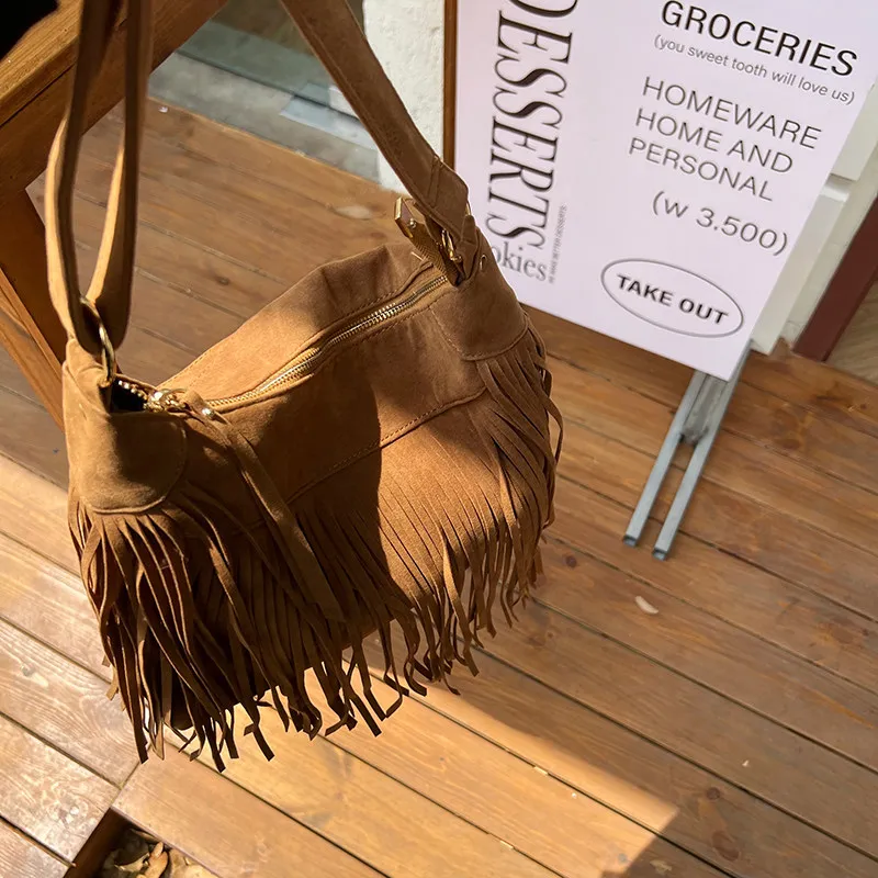 Tassel Bag Women's American Style Personalized Design Niche Retro Suede Like Crossbody Bag Versatile Shoulder Bag