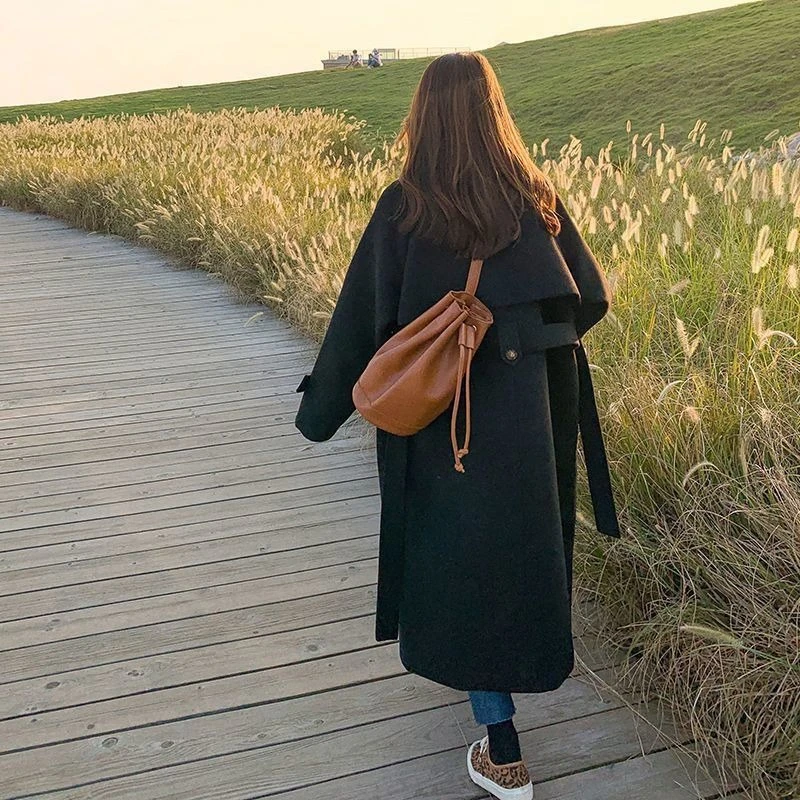 Damski płaszcz wełniany w stylu koreańskim, modny płaszcz Hepburn o luźnym kroju, gruby, kolekcja jesień-zima 2025.