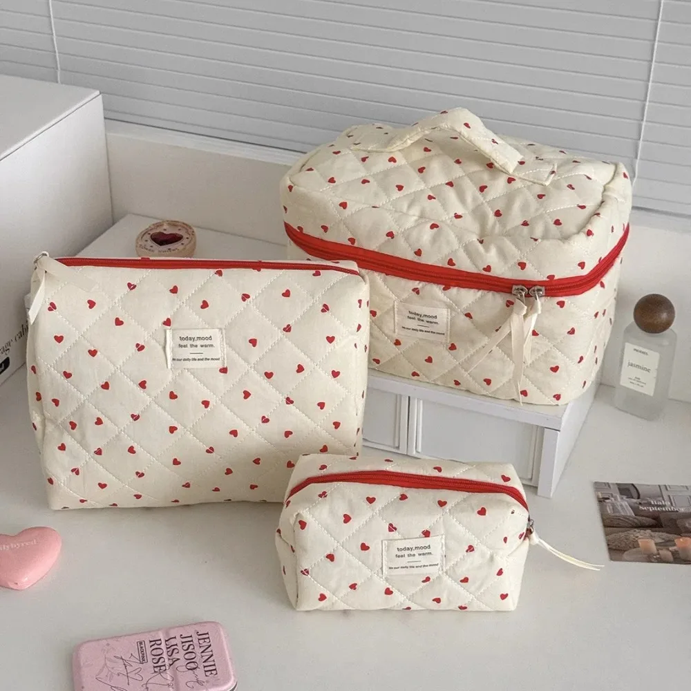Portable Handbag Quilting Makeup Bag Heart Large Capacity Makeup Bag Zipper Cosmetic Storage Pouch Outdoor