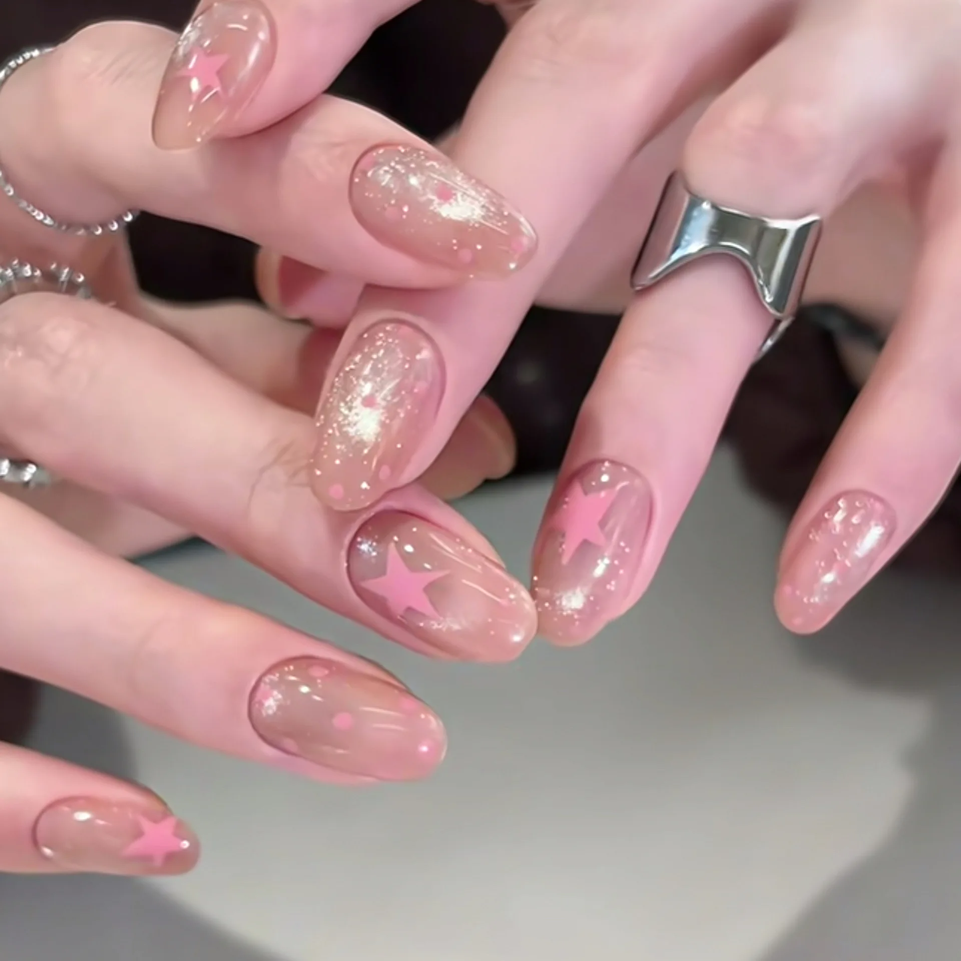 

10 шт. Накладные ногти ручной работы, короткие, овальные, с блестящим эффектом кошачий глаз, розовые, со звездами и горошком, нежные, искусственные, для маникюра, для девушек