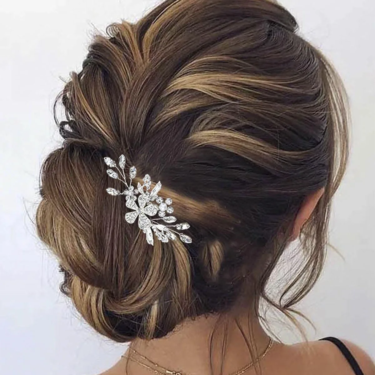 Exquisite Shiny Rhinestones Bridal Head Jewelry Comb White Wedding Hair Comb Handmade Women\'s Jewelry Accessories Banquet