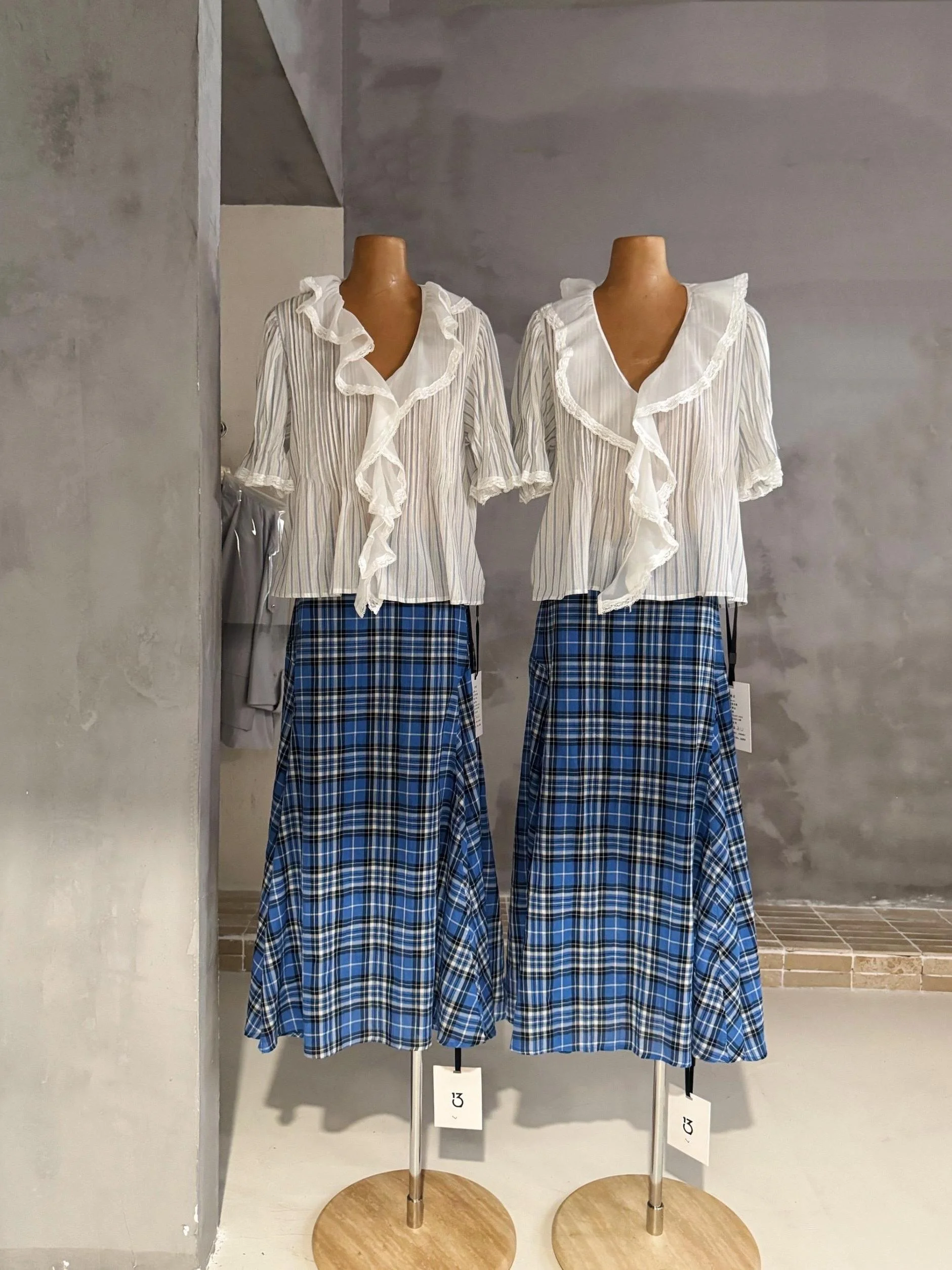 

Lace Bubble Sleeve Striped Shirt And Skirt Set Women's Fashion Summer Outfit Breathable Short Sleeve Vintage Style Two-Piece Set