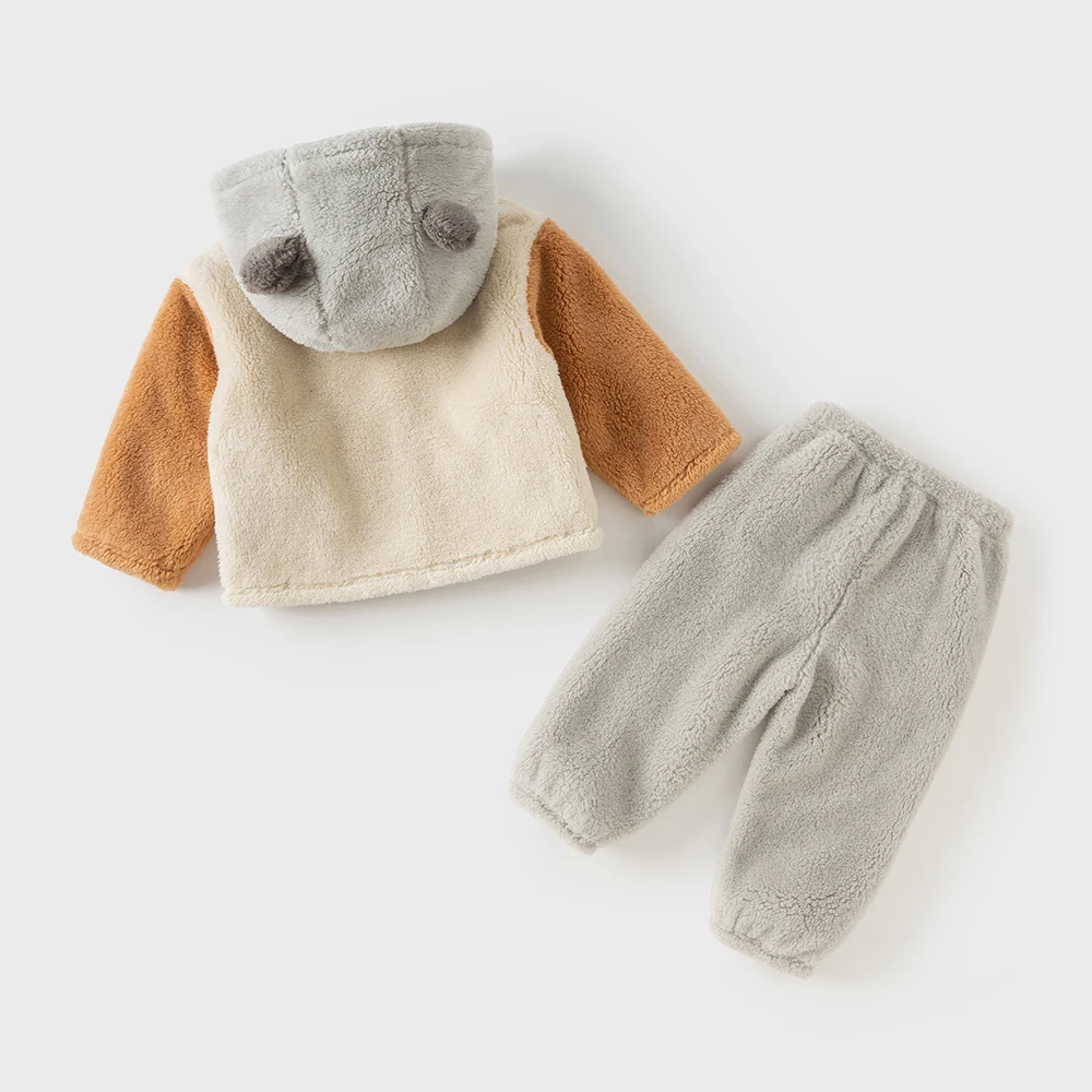 Dave Bella Boys' Home Wear Set Autumn Winter Children's Soft Warm Trend Clothes Kids' Long Pajamas Pants Two Piece Set DB4253335