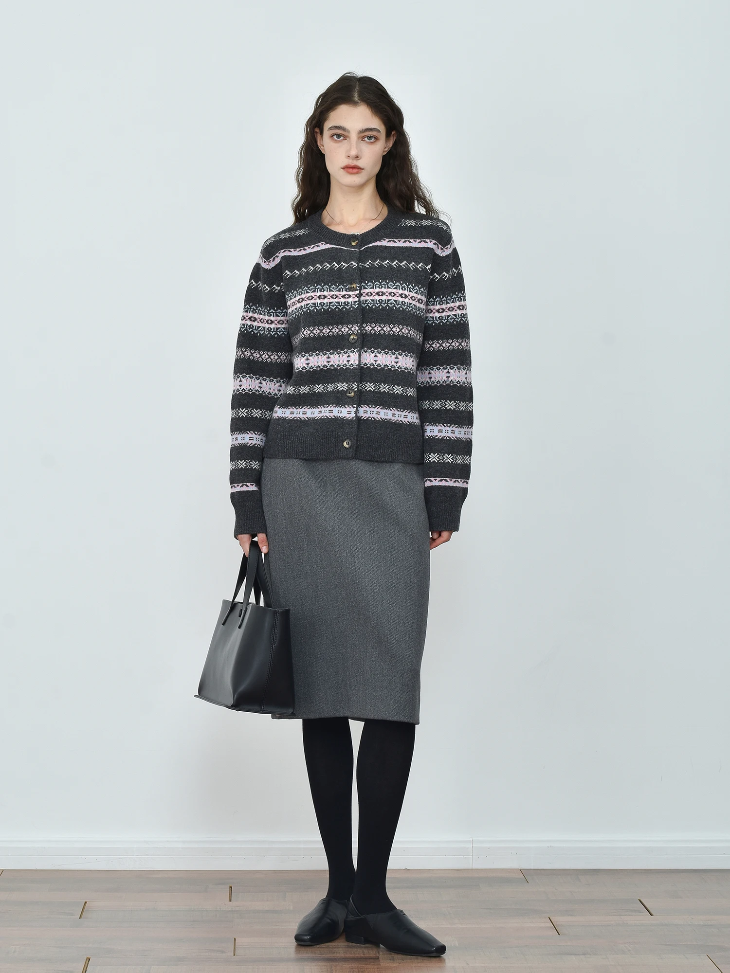 

Ретро-кардиган в корейском стиле из 100% шерсти с узором Fair Isle, на одной пуговице, с длинными рукавами, круглым вырезом, теплый, осенне-зимний