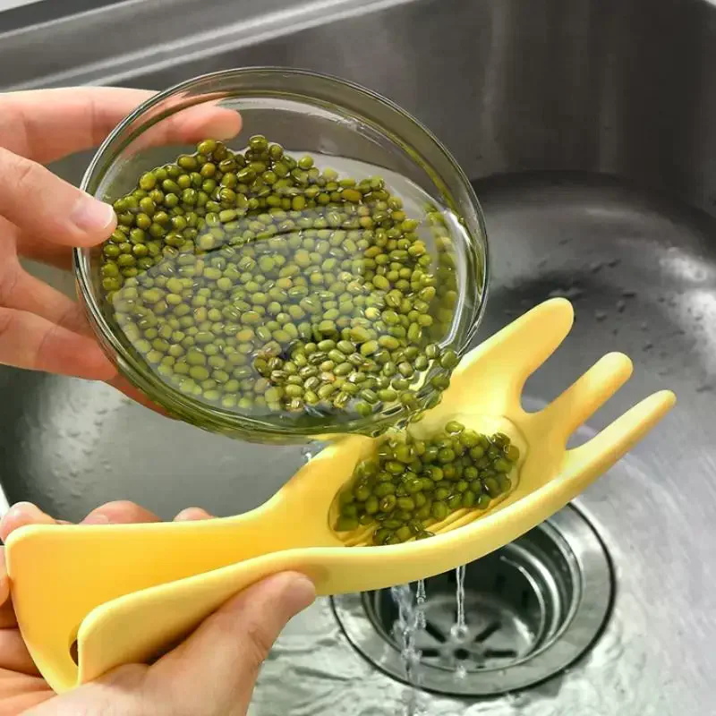 Reliable Silicone Rice Washing Tool Sieve Spoon for Everyday Kitchen Draining