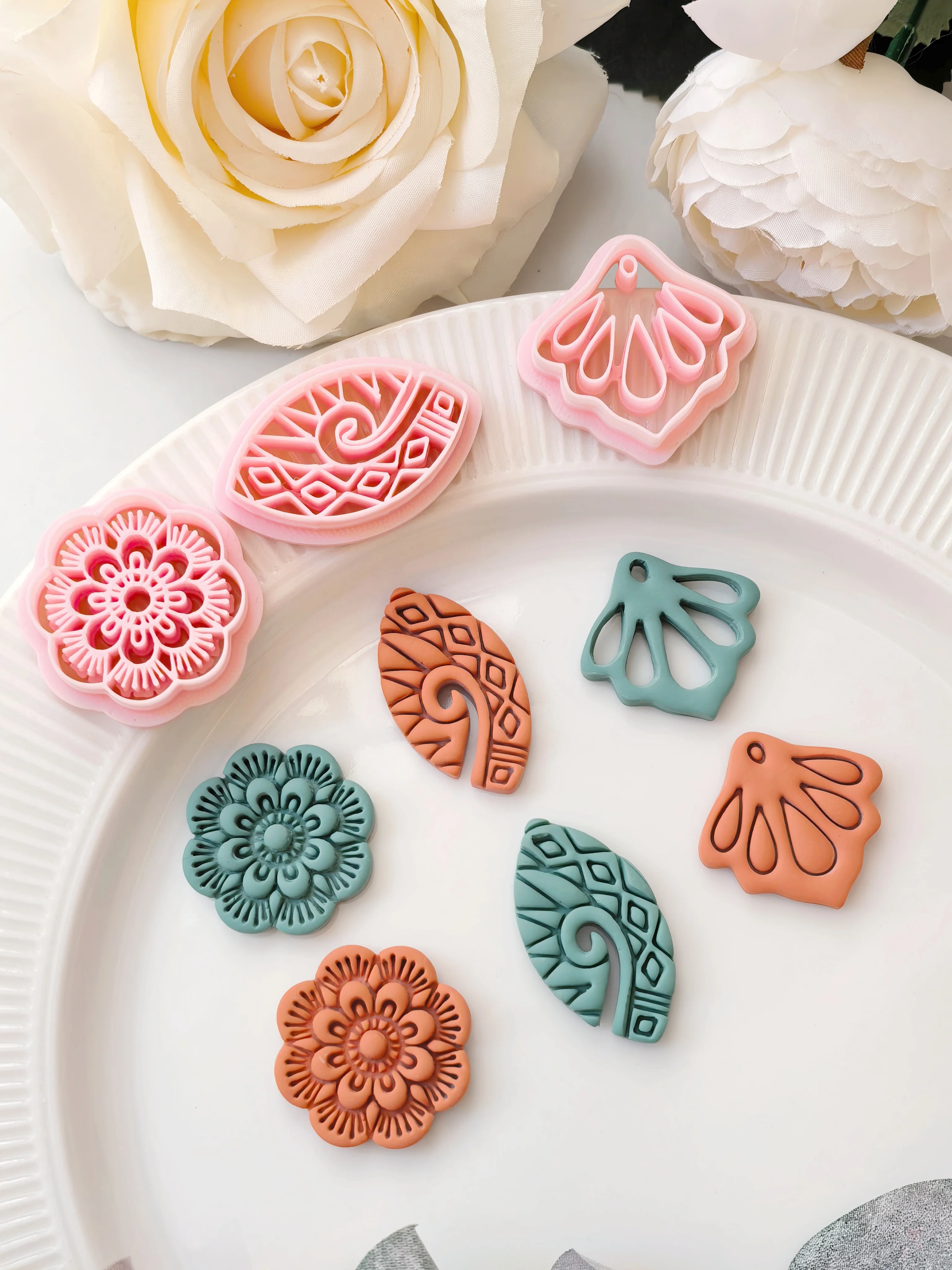Retro Boho Floral Soft Ceramic Earring Mold Polymer Clay Cutter DIY Handmade Jewelry Pendant Quick Modeling Cutting Tool