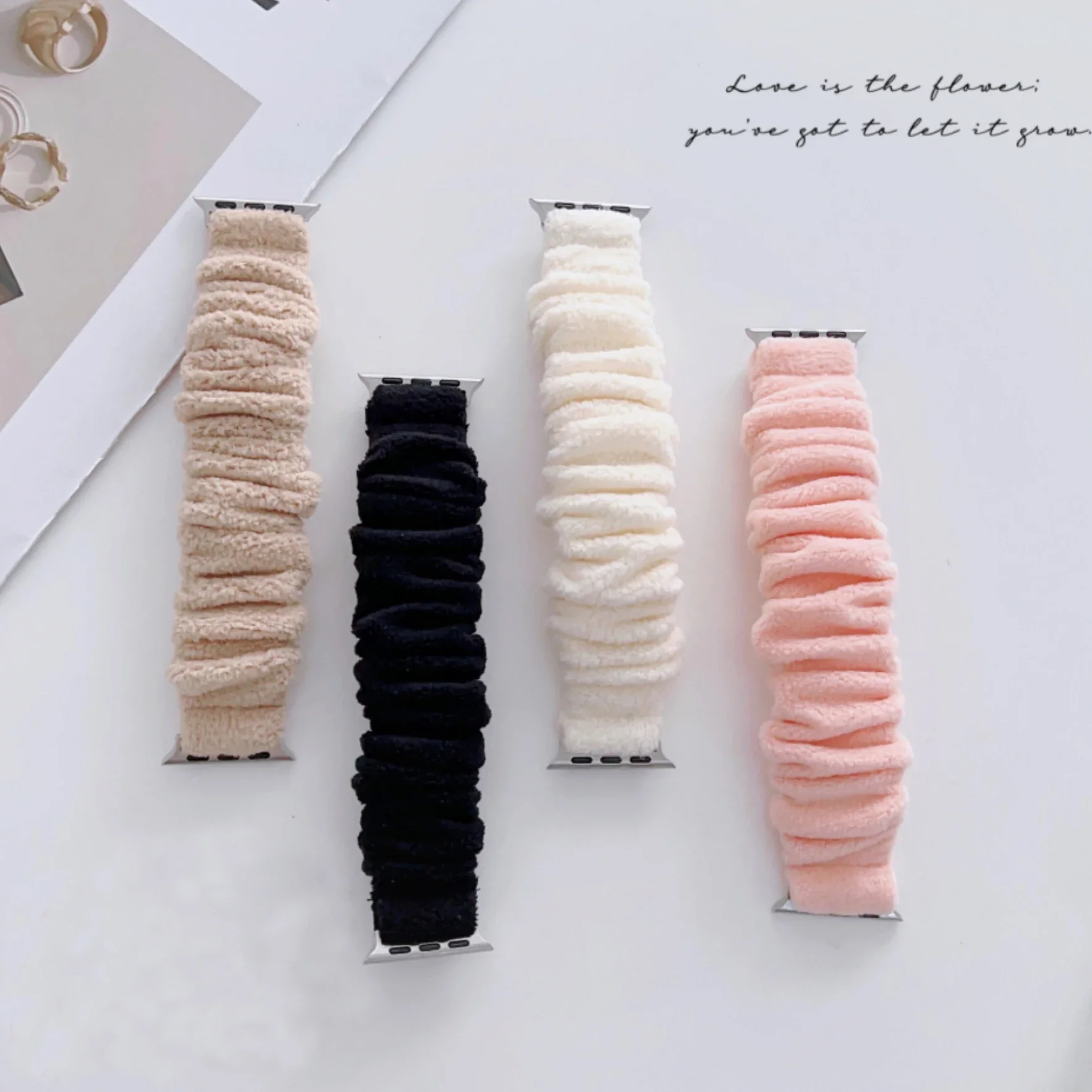 Fluffy plush watch strap suitable for apple watch series 9/8/7/6/SE/5/4/3 2 1 suitable for iwatch 49/45/44/42/41/40/38mm