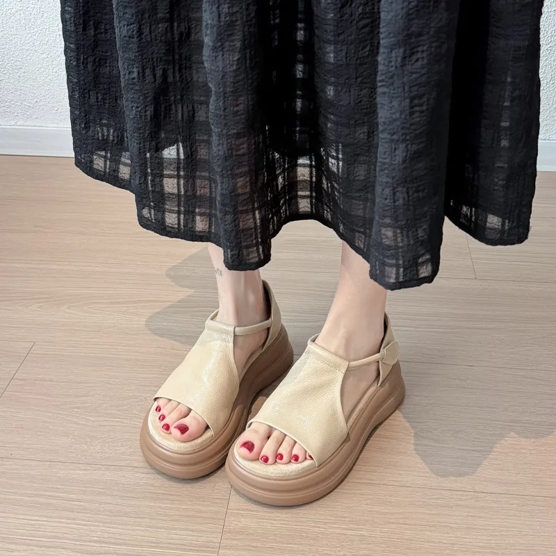 

2025 New Retro Women's Sandals - Thick Sole Non-Slip Fashionable Versatile Lightweight Niche Casual Style, Perfect for Dresses