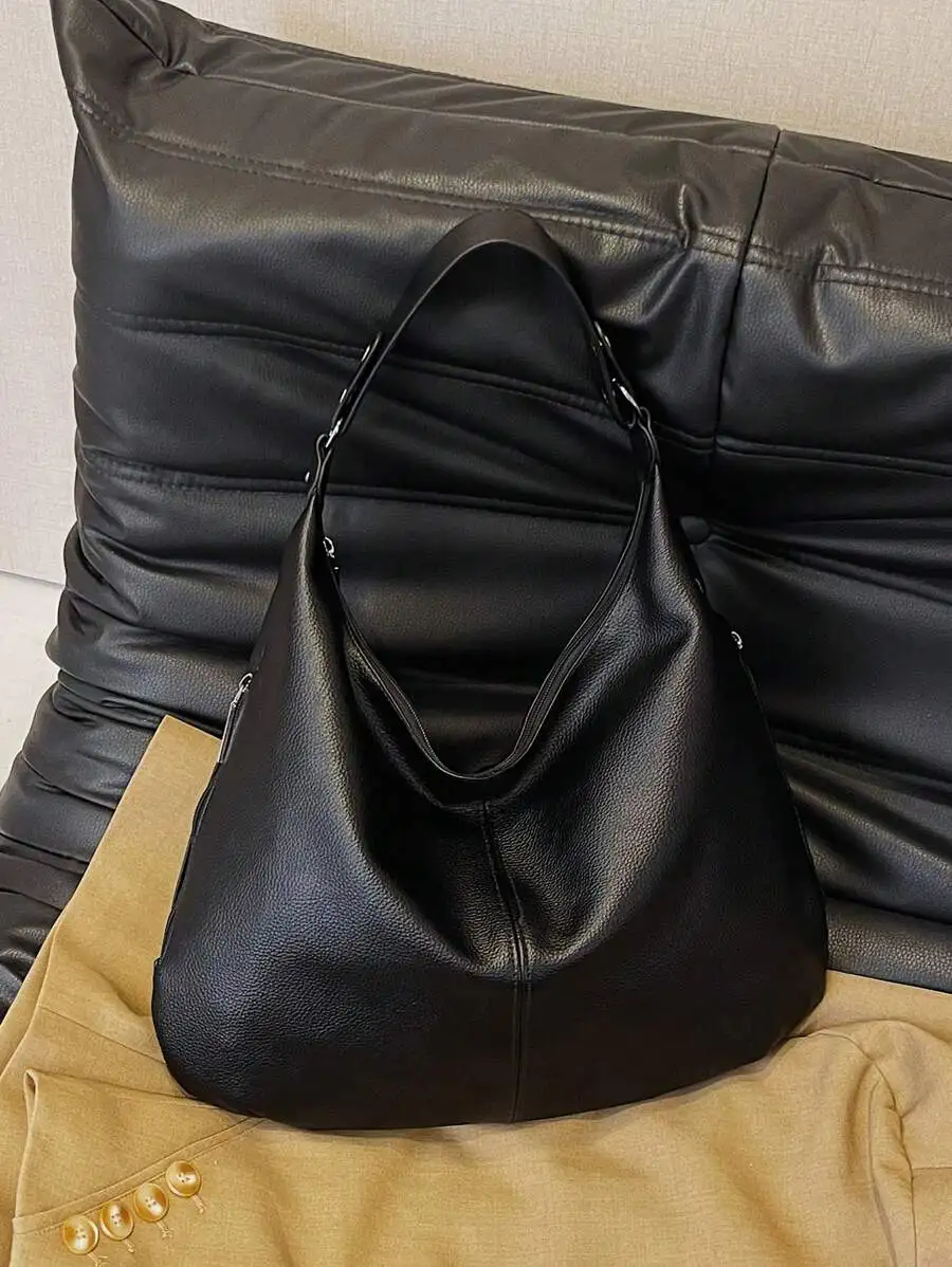 

Minimalist Black Faux Leather Slouch Shoulder Bag with Zipper Closure