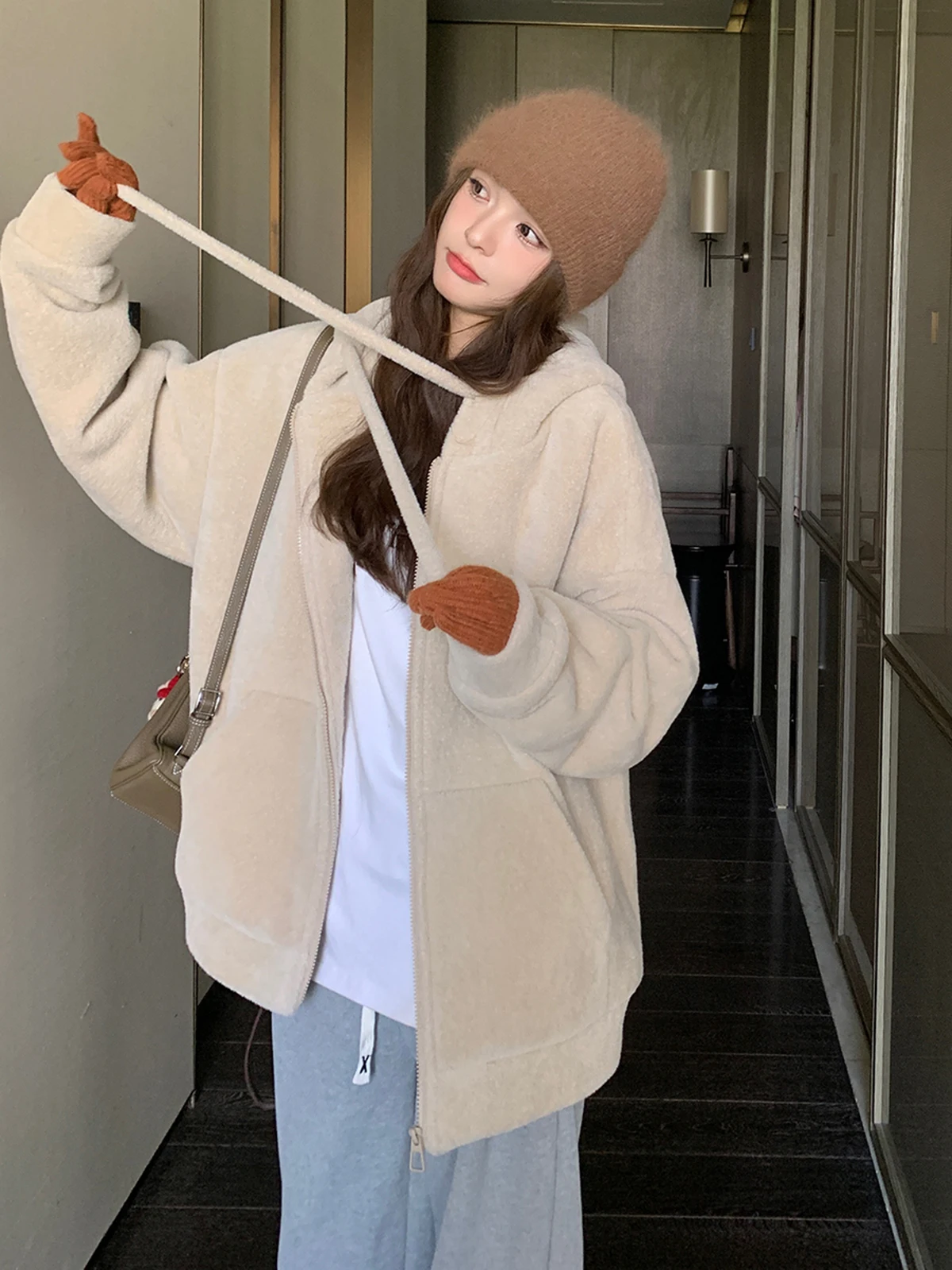 

Lamb Wool et Long Women Western Canvas Fashion Cargo Pocket Baseball Fancy Elastic Waist Cold Proof Leather Trim Button Vibe