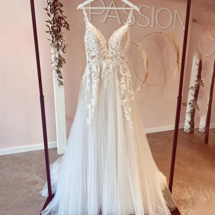 Đầm Chữ A Áo Cưới 2021 Cổ Chữ V Ren Appliques Hở Lưng Voan Càn Quét Tàu Hôn Nhân Cô Dâu Bầu Vestidos De Noiva