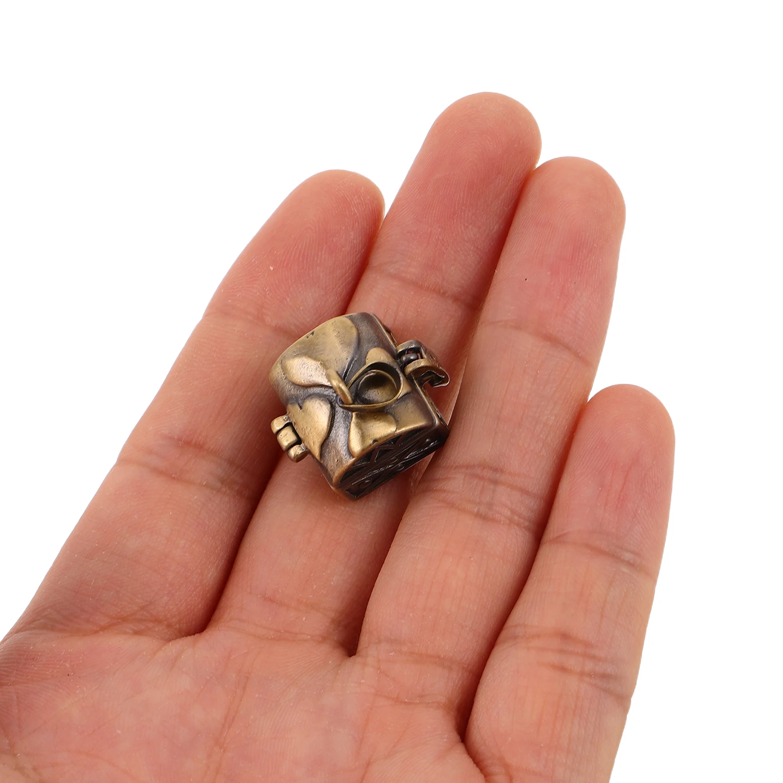 

3pcs Vintage Copper Box Pendants Floral Engraved Openable Treasure Chest Charms Storing Photos Keepsakes Diy Jewelry Making