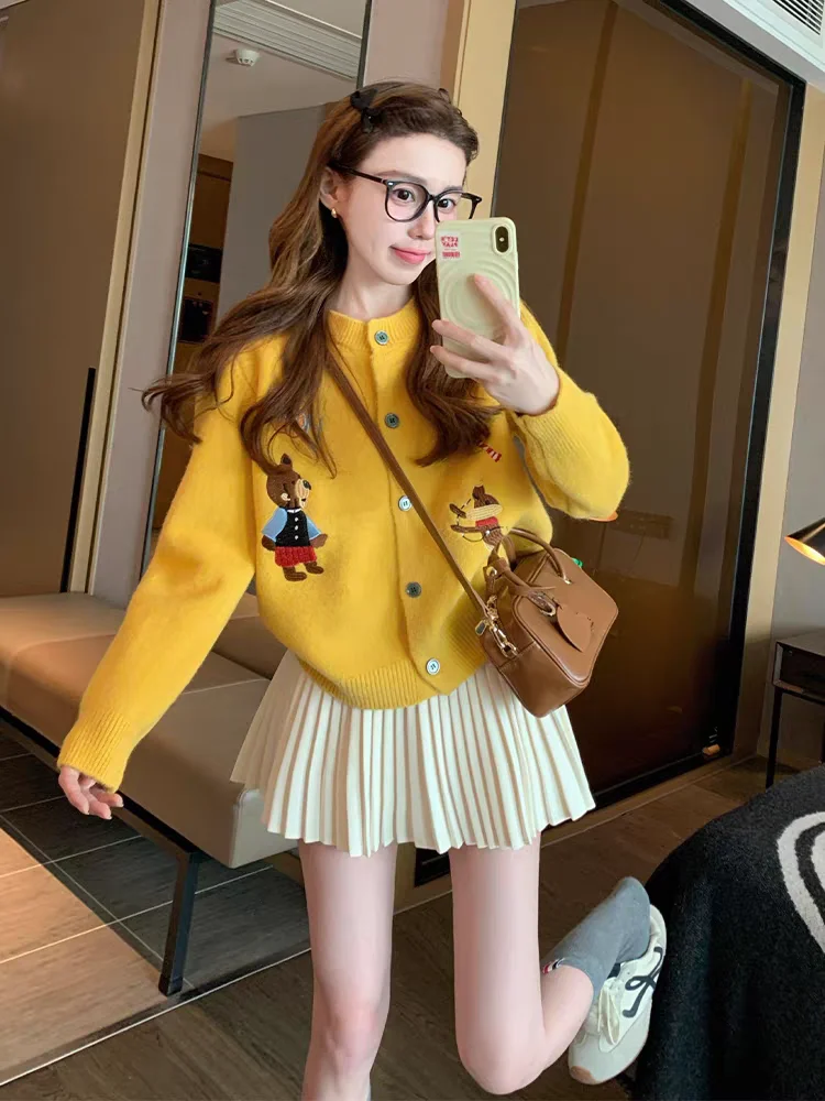 

Cartoon Embroidery Cardigan Women Fashion Loose Ladies Tops Sweater Jumpers Long Sleeve Single-breasted Knitwear 2025 F278