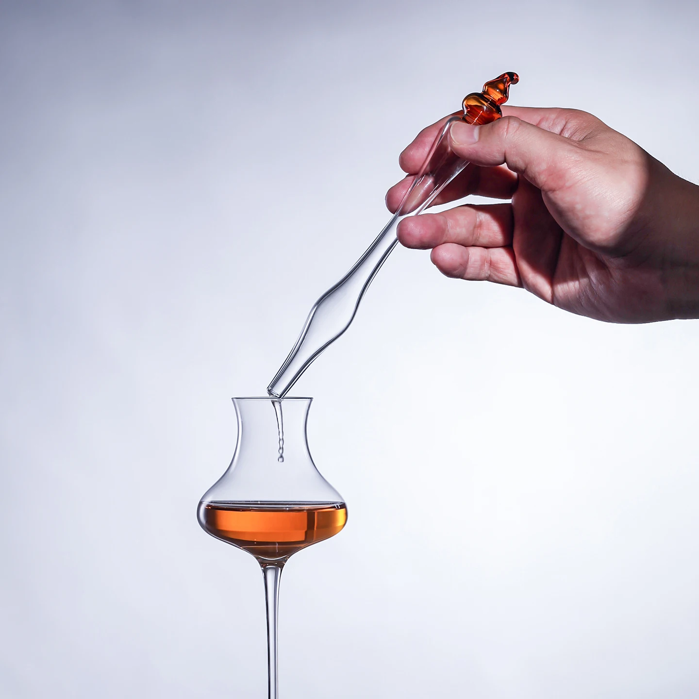 

Inmeet Whiskey Gifts, Whiskey Pipette Whiskey Water Dropper Tasting Session Straw Scotch/Single Malt Whiskey