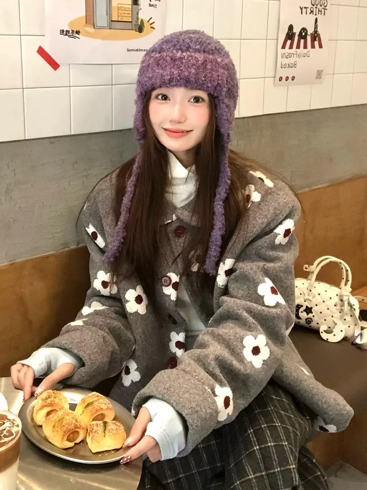 

Корейское хлопковое пальто с цветочной вышивкой, свободного кроя, женское, осенне-зимнее, с воротником-стойкой, высококачественная повседневная верхняя одежда, модный топ