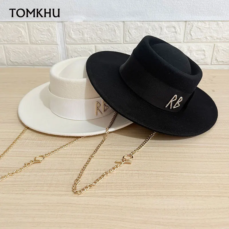 

Fashion Metal RB Letter Chain 100% Wool Hats For Women Men Winter Panaman Jazz Hat Outdoor Holidays Party Wedding Fedora Cap New