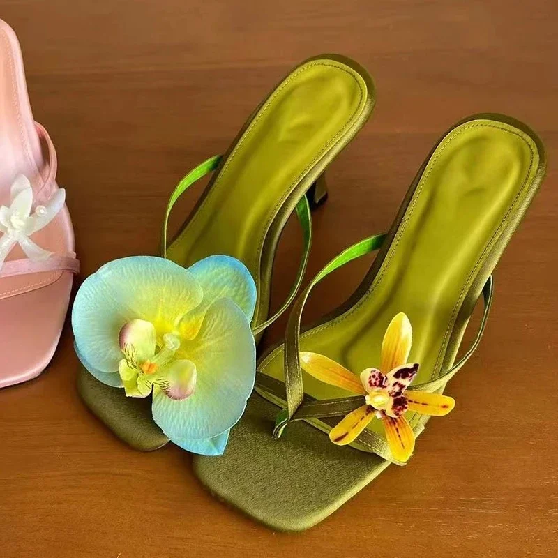 

Women's Slippers Casual Fashionable High Quality Shoes for Women Shallow Women Sandals Elegant Flowers Design Women's Slippers