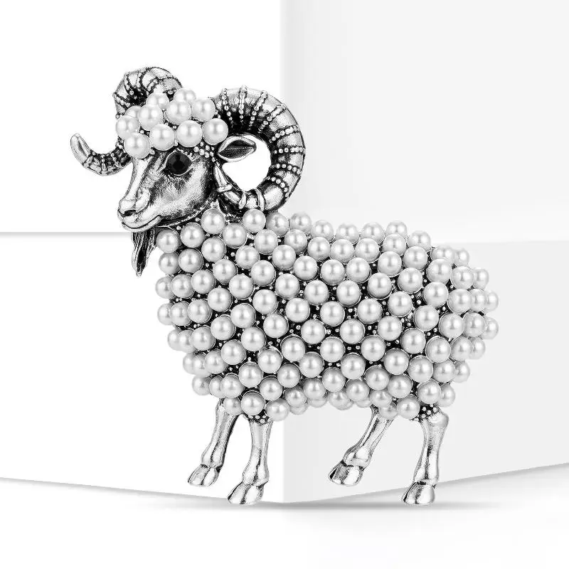 Cute Creativity Sheep Brooch Imitation Pearl Clear Rhinestone Cute Lamb Clothing Jewelry Accessory New Year Gift