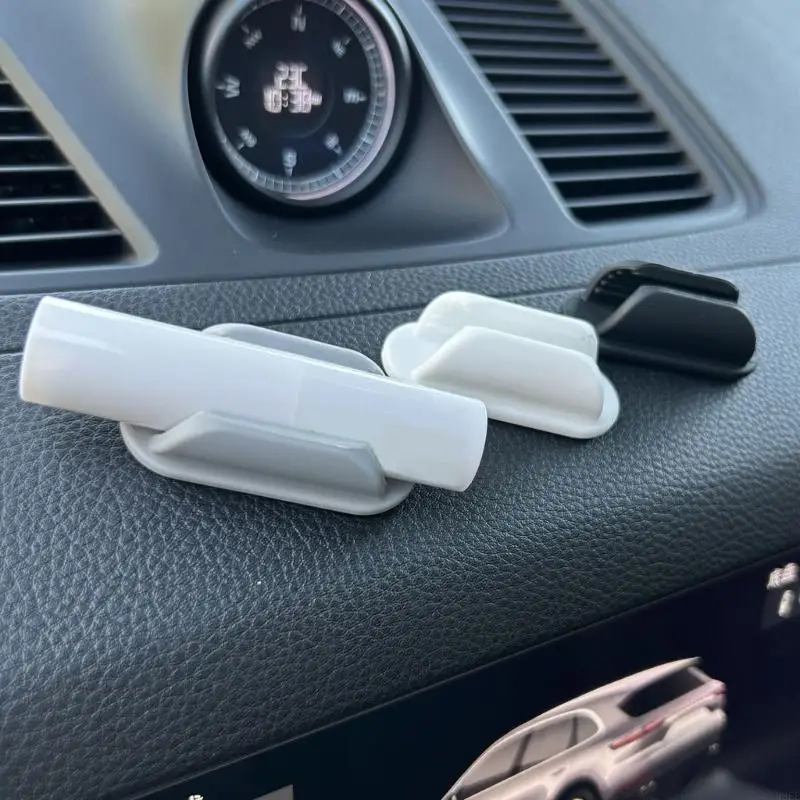 

Держатель бальзама на губах автомобиля для автомобиля Carpsticks Car