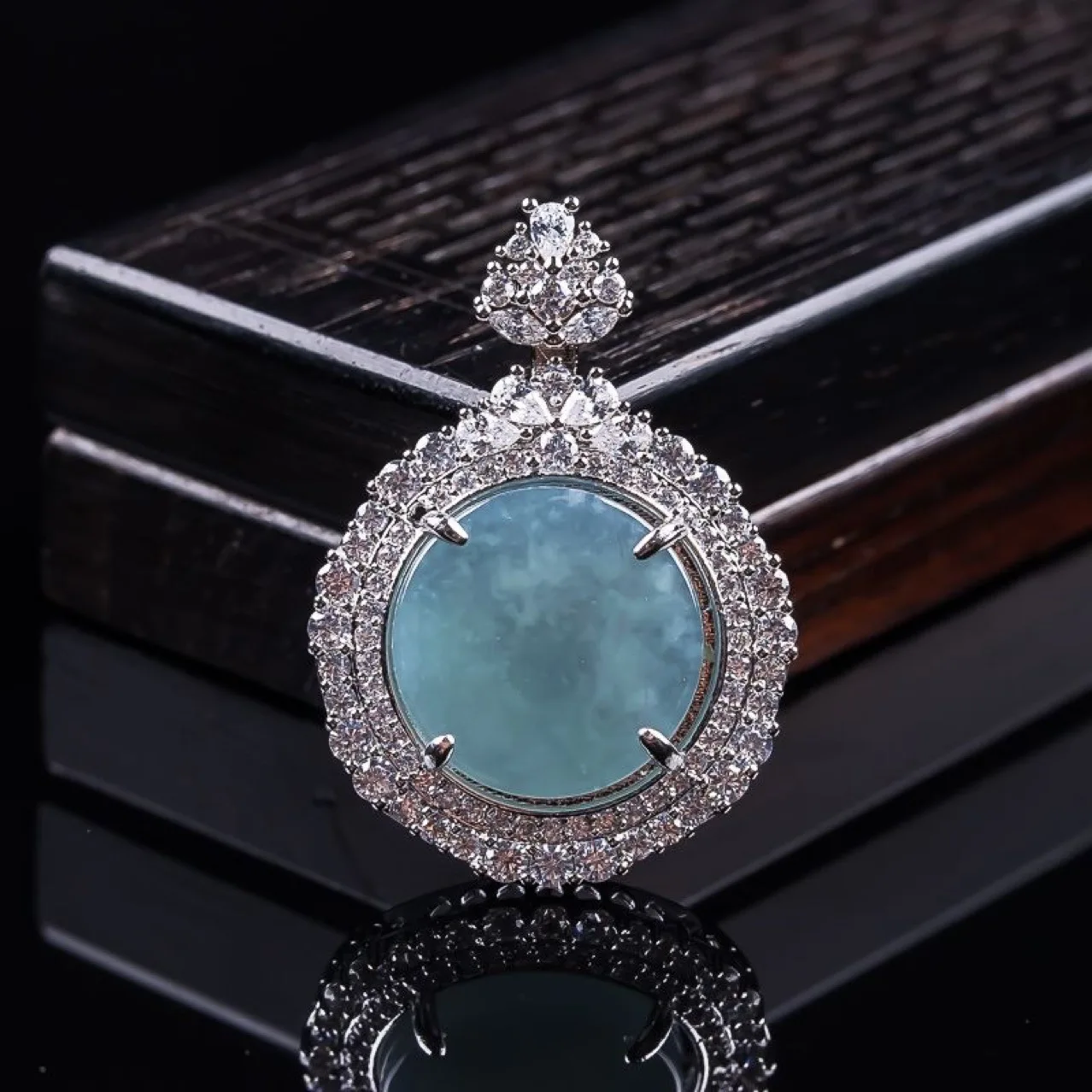 

Кулон из мьянманского жадеита, серебро 925 пробы, роскошные модные украшения из натурального нефрита, дизайнерские подарки для женщин