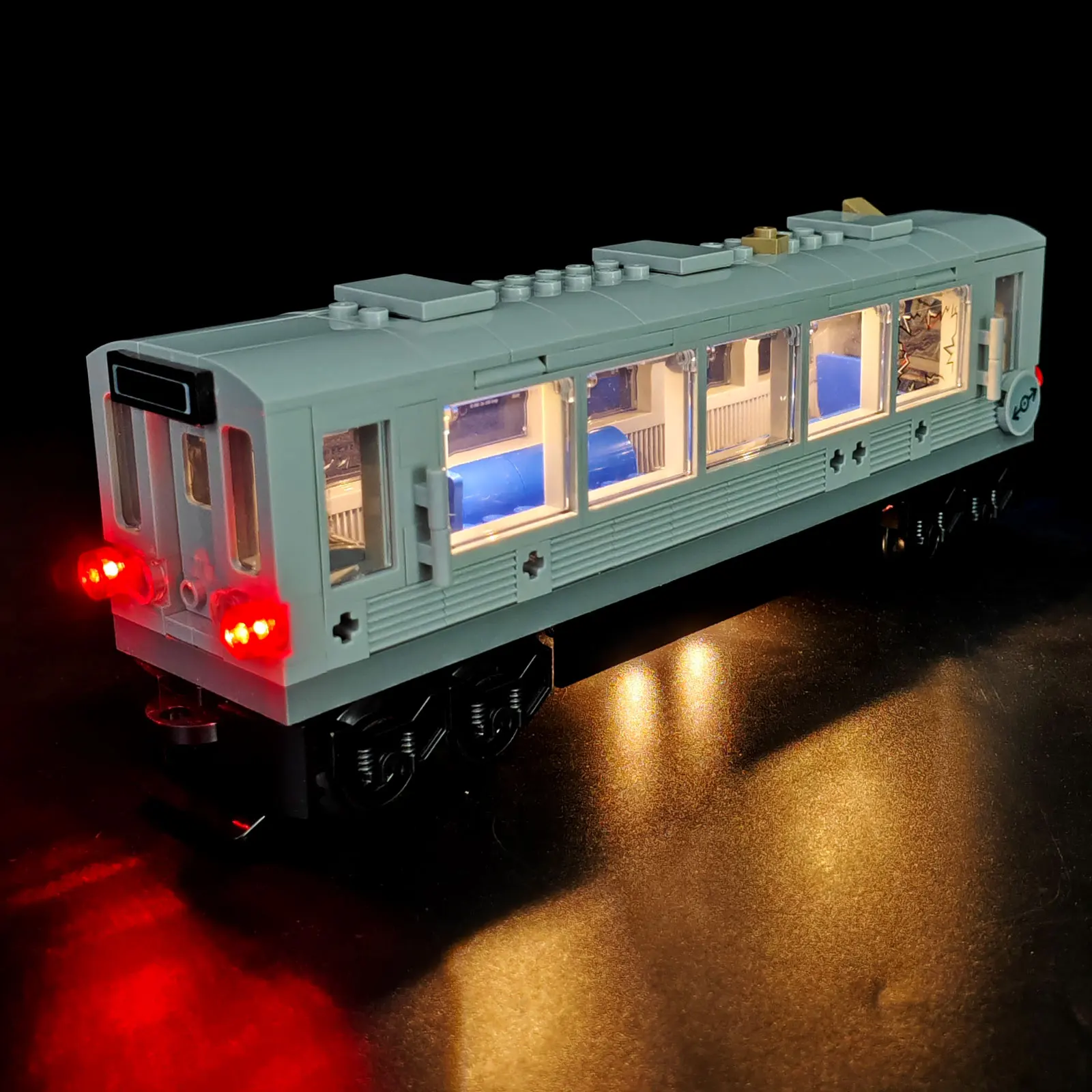 

Комплект светодиодного освещения LYBMTWF, совместимый с Lego 76321, строительные блоки Doc Ock, поездом в метро (не включает модели кирпичей)