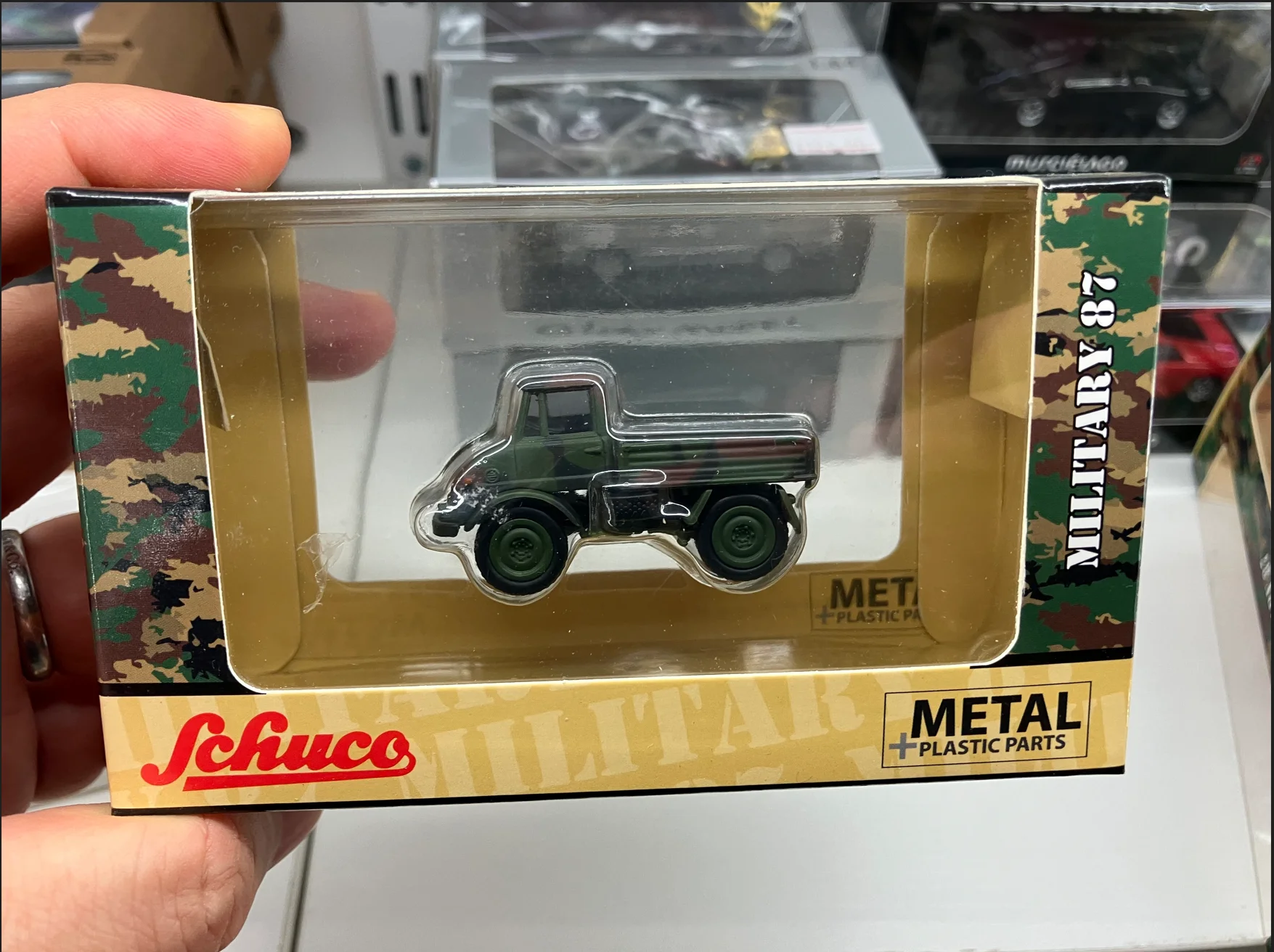 schuco Unimog U406 BUNDESWEHR 1:87 Diecast Model Car Collection Limited Edition Alloy