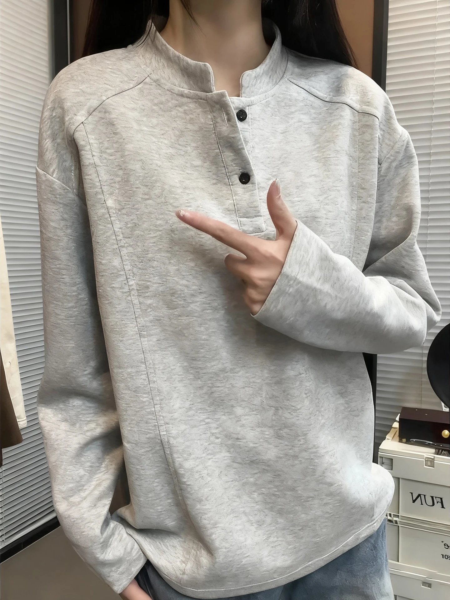 Retro Floral ey Long Sve  irt Men's Early Autumn Old Money Sle Henry Collar Sweatirt Cleanfit Inner Wear Top