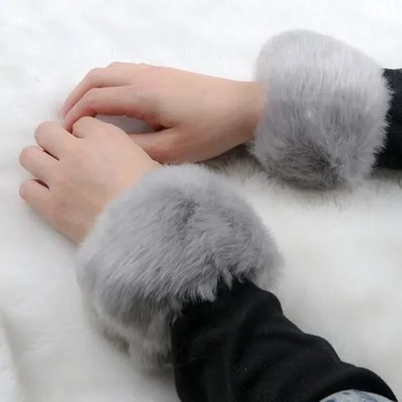 Women Winter Warm Wrist Protection Gloves Sleeves Come with Elastic Plush Windproof Cold Resistant Products Arm Protection Tools