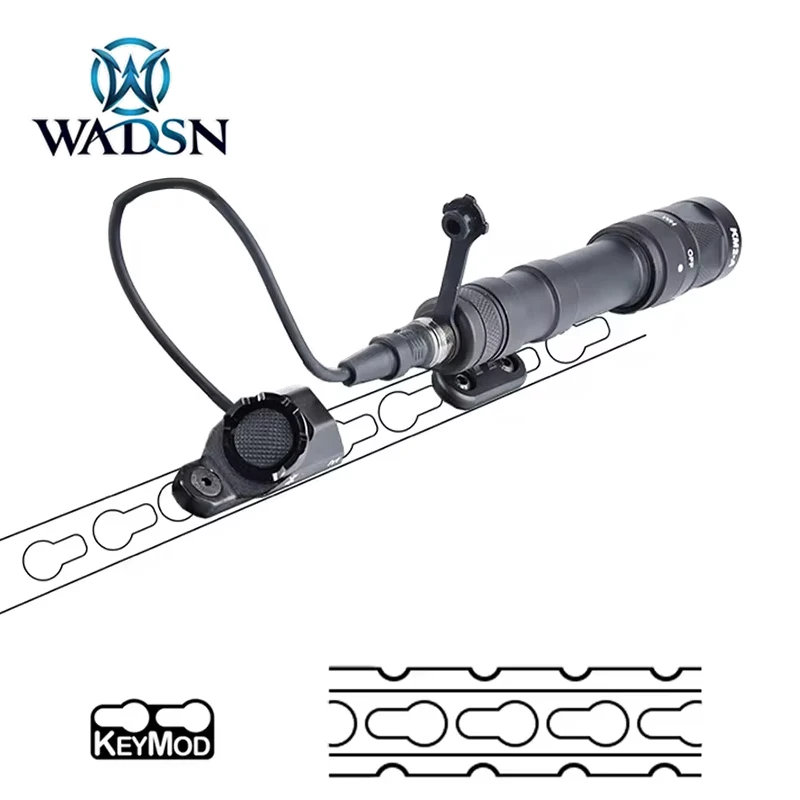 WADSN Airsoft M640 Tactical Hunting Weapon Reconnaissance Light Leather Track Rotating Base Installation M-Lok