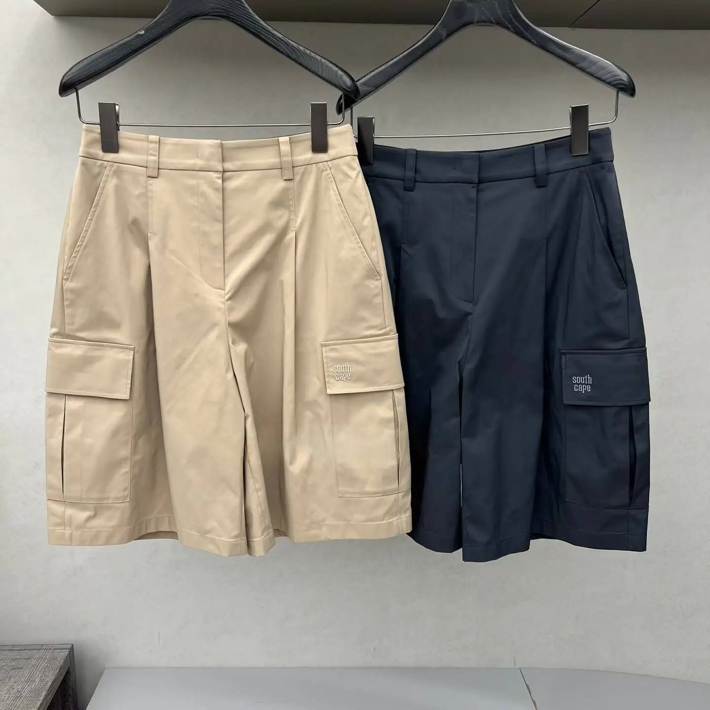 2026 Women’s Golf Shorts Spring Letter Detail High Waist Stretch Sports Shorts Casual Slim Fit Golf Bottoms