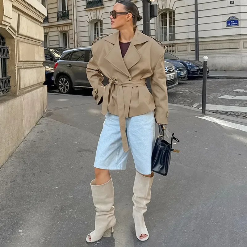 เสื้อแจ็คเก็ตวินด์เบรกเกอร์ทรงเข้ารูปสำหรับผู้หญิง รุ่นวินเทจ ปี 2025 ปกพับ แขนยาว ผูกเชือก ปรับเอวได้ ดีไซน์เก๋ไก๋ทันสมัย