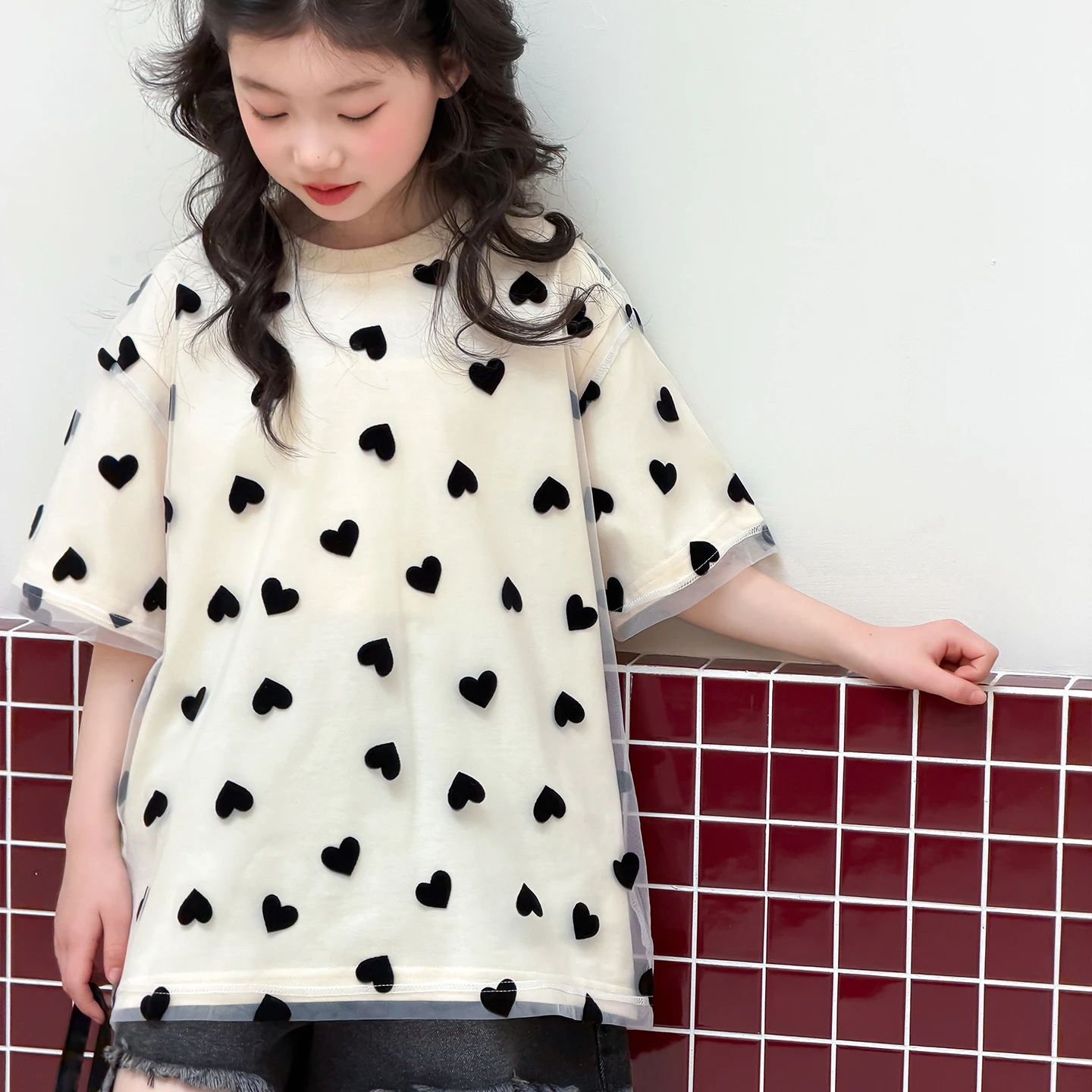 Girls' short sleeved T-shirt new summer trendy cool and stylish light and thin girl big girl super good-looking children's fashi