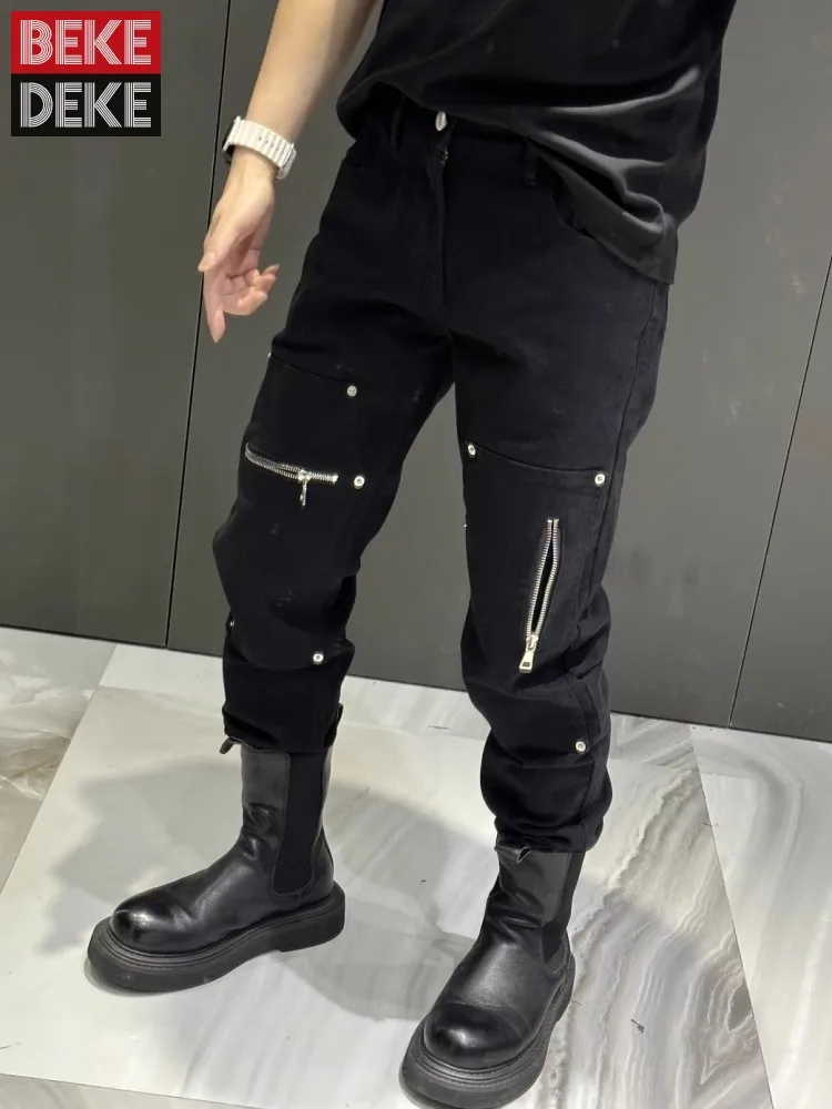 Streetwear Men Fashion Zip Pockets Denim Pencil Pants Slim Fit Rivets Jeans Casual Long Trousers Black Cowboy Moto Biker Pants