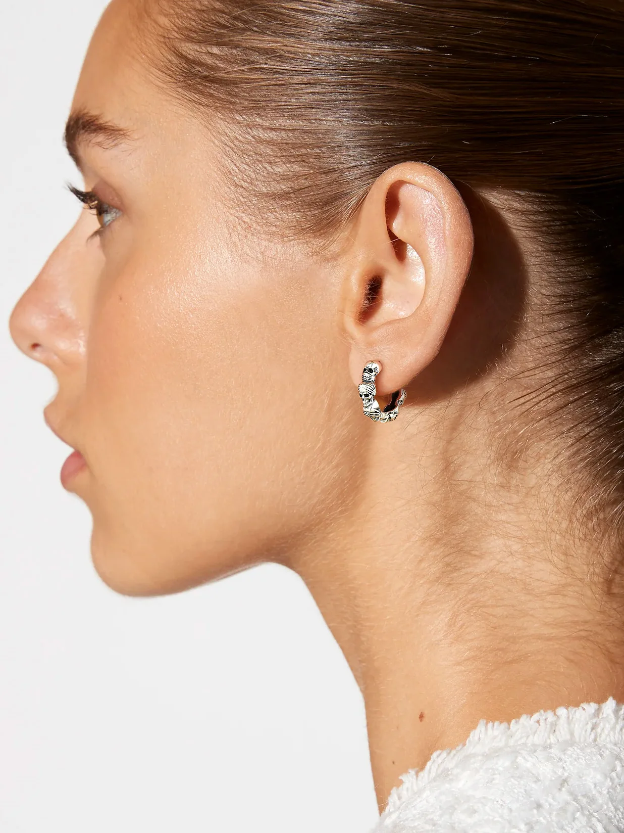 U7 925 فضة انظر لا الشر سماع لا الشر التحدث لا الشر الجمجمة رؤساء هوب القرط الحكمة القوطية الشرير للجنسين مجوهرات هدية